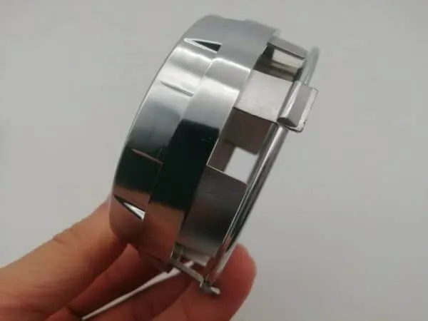 Mercedes Maybach-S Class Refurbished Silver Wheel Cap - Image 6