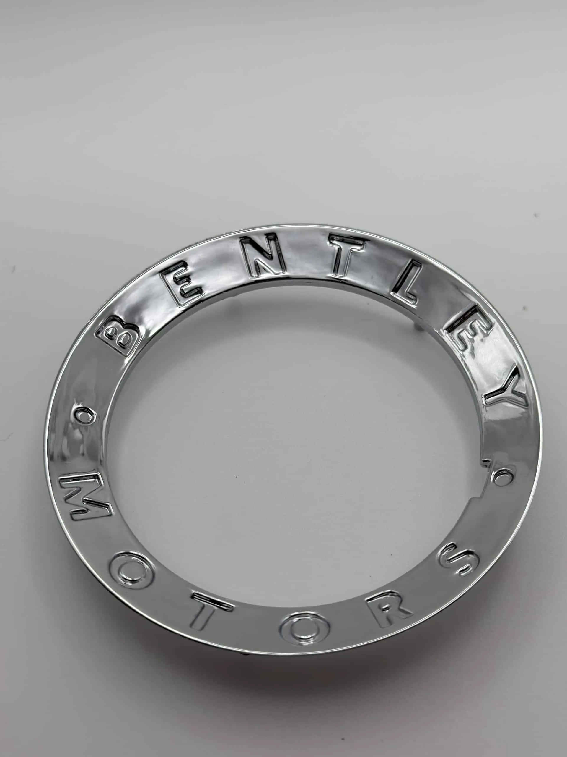 Bentley Chrome Ring Wheel Center Hub Cap 3w0601165 Bentley Chrome Ring Wheel Center Hub Cap 3w0601165