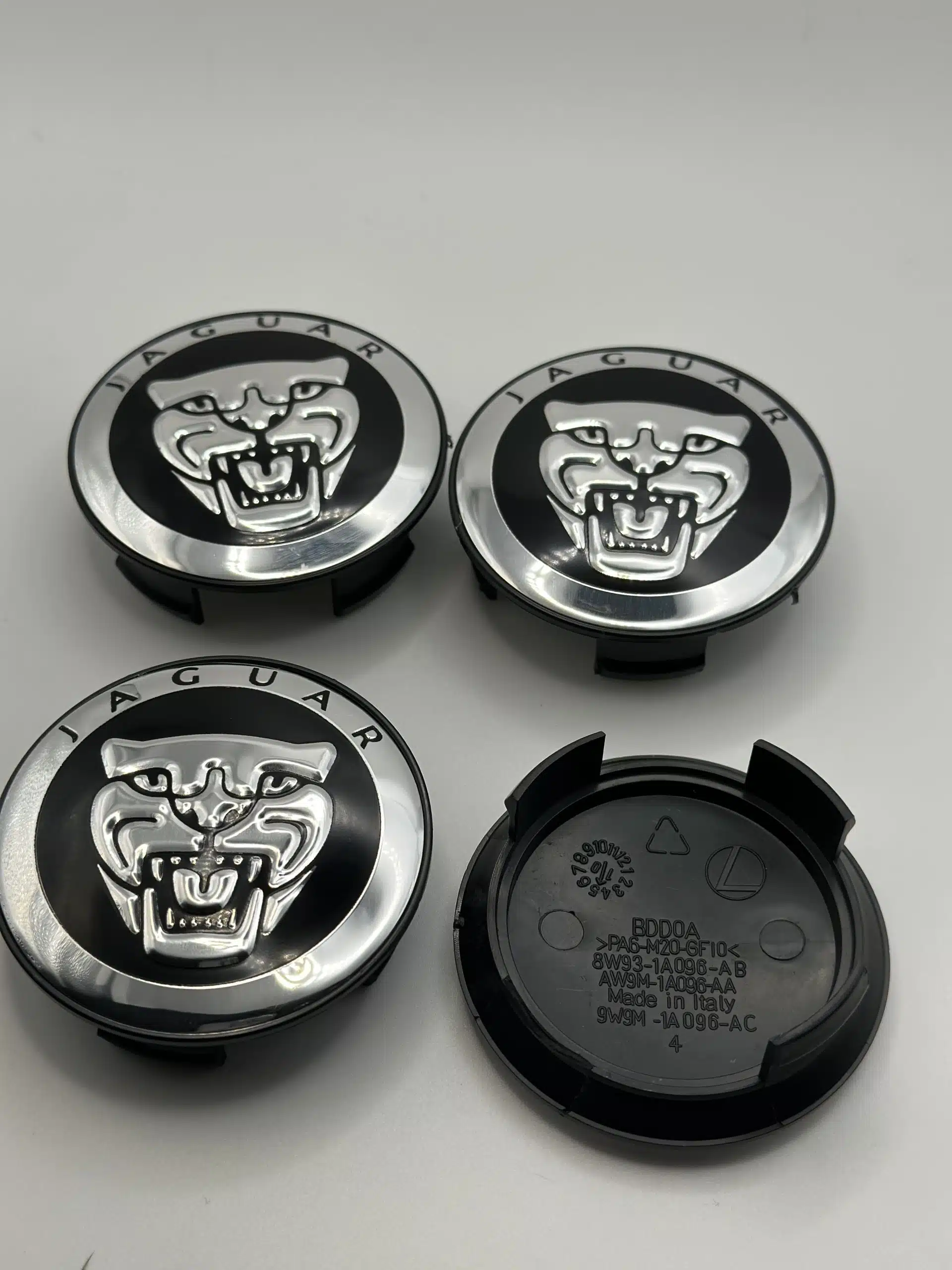 Jaguar Wheel Hub Caps Jaguar Wheel Hub Caps